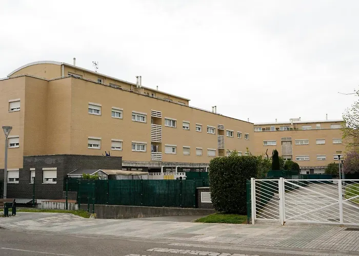 Precioso Cerca De Mar Y Montana