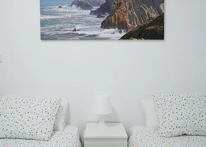 Precioso Cerca De Mar Y Montana *